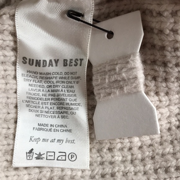 Aritzia Sunday Best Winston sweater vest M - Picture 15 of 16